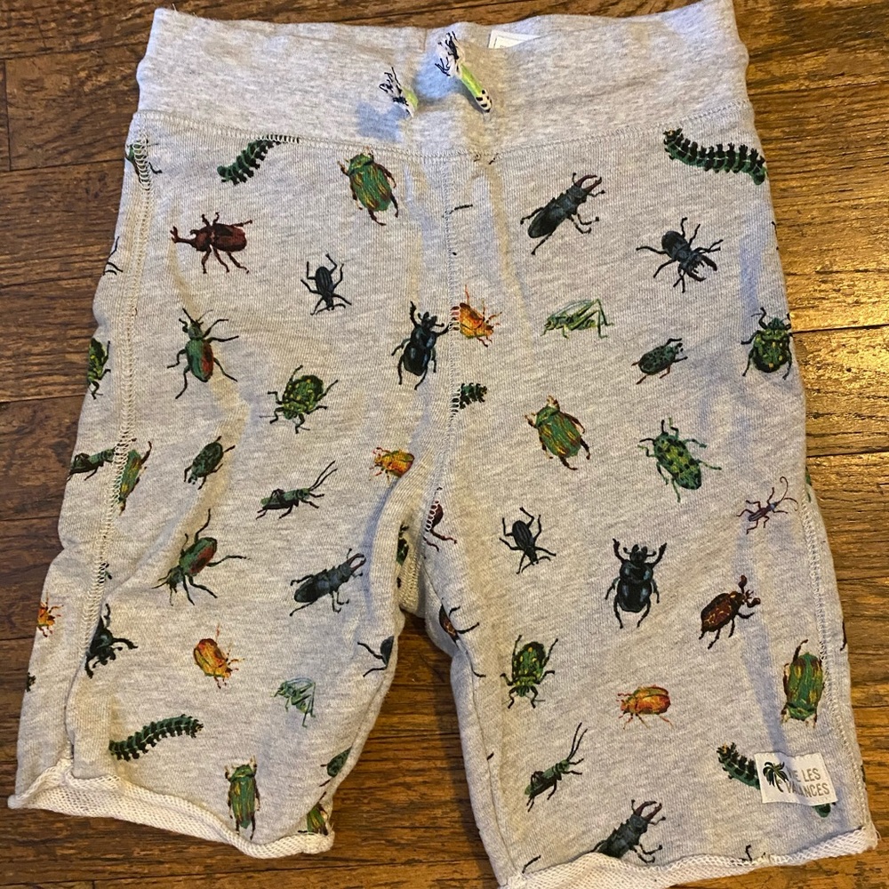 Lightly Worn H&M Pull-up Sweat Shorts size 6-7